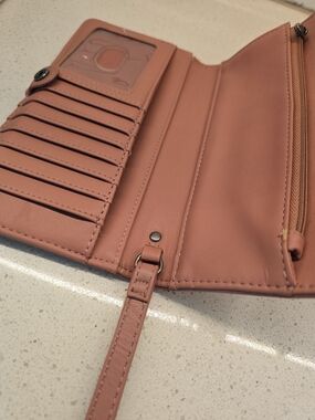 Universal Thread Trifold Wallet in Dusty Rose